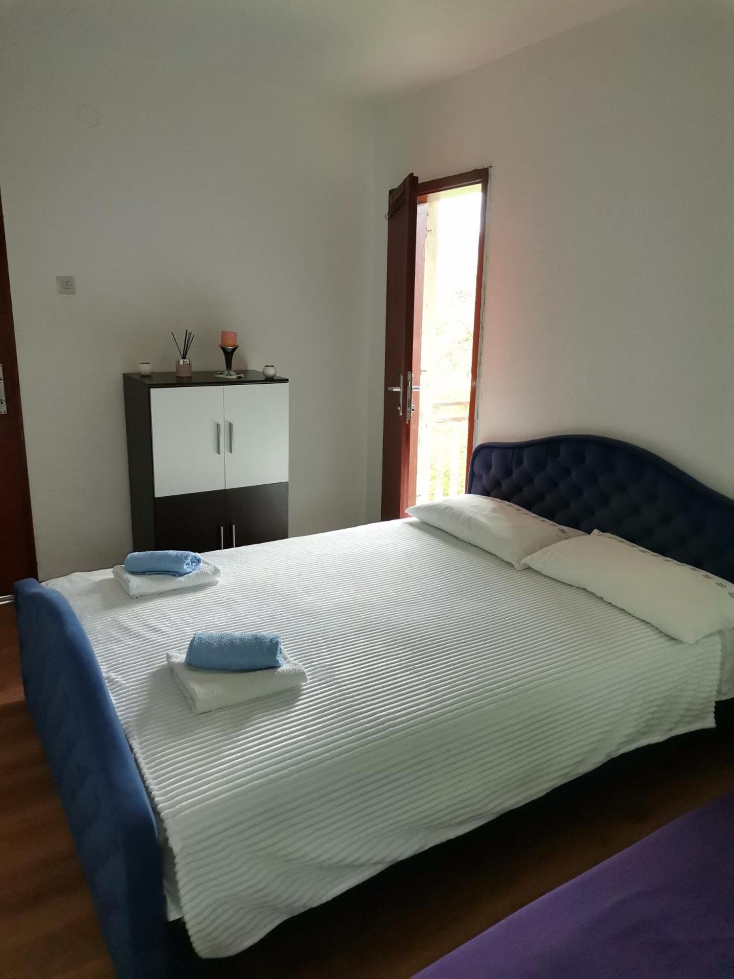 Ferienwohnung Aki Drvar Exterior foto