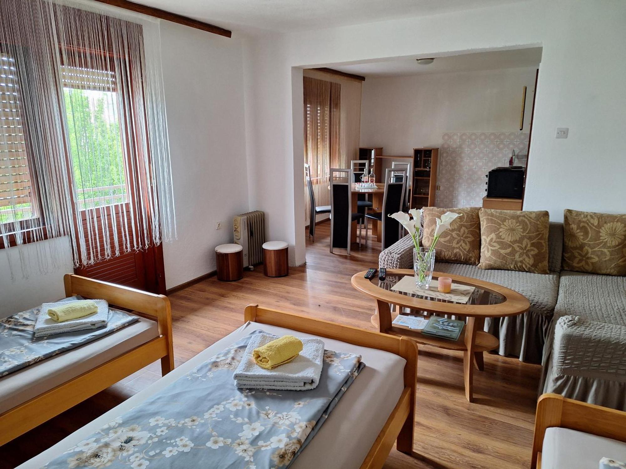 Ferienwohnung Aki Drvar Exterior foto